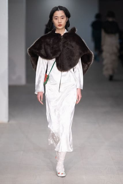 Yuhan Wang F/W 20 Show — Yuhan Wang