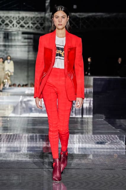 Burberry F/W 20 Show — Burberry