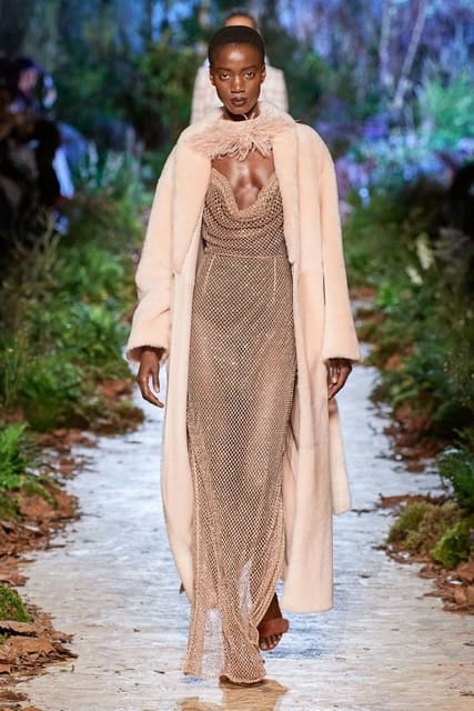 Ralph & Russo F/W 20 Show — Ralph & Russo