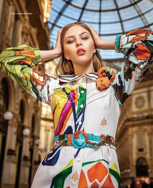 Romance in Milan - photo by Tania Volobu... — L'Officiel India