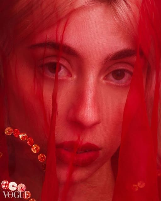 MORGENROT — Vogue.it