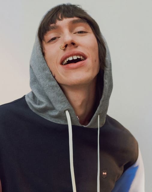Jak Uzovic — 4