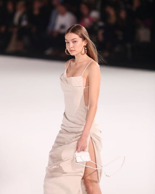 "L'Anné 97" Winter 2020/2021 Show Covera... — El Pais Icon Magazine