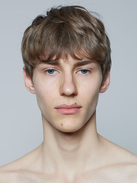 Tom Kienzlen — 9
