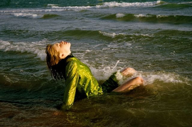 BEACH DAYS MEMORIES — Schön Magazine