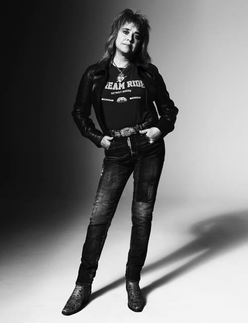 Suzi Quatro — Love Magazine