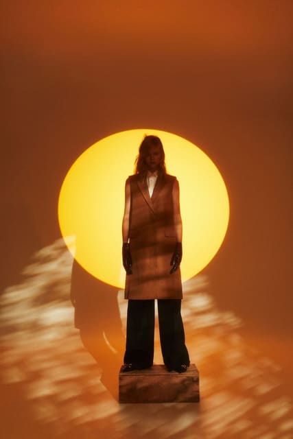 Into the night — Elle Vietnam