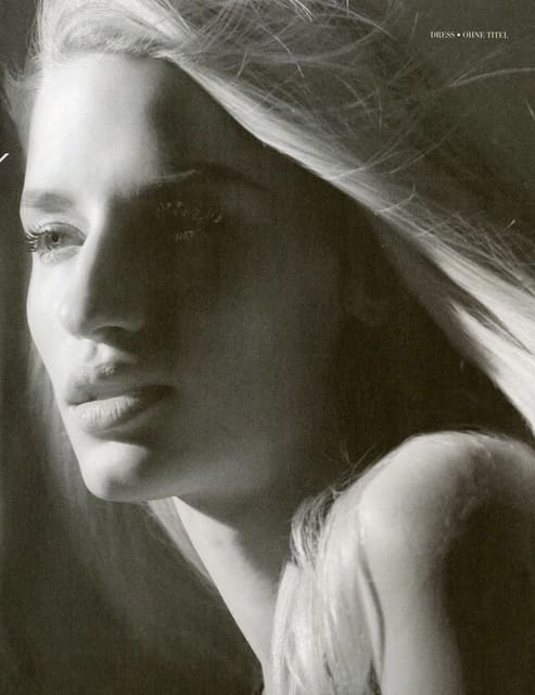 Linda V — Gravure Magazine