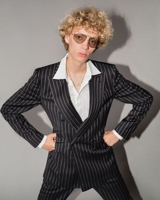 40+ Ways To Set The Suit Free — GQ Magazine U.S.