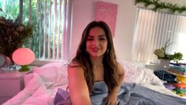 American Eagle Back to School 20 Campaig... — American Eagle