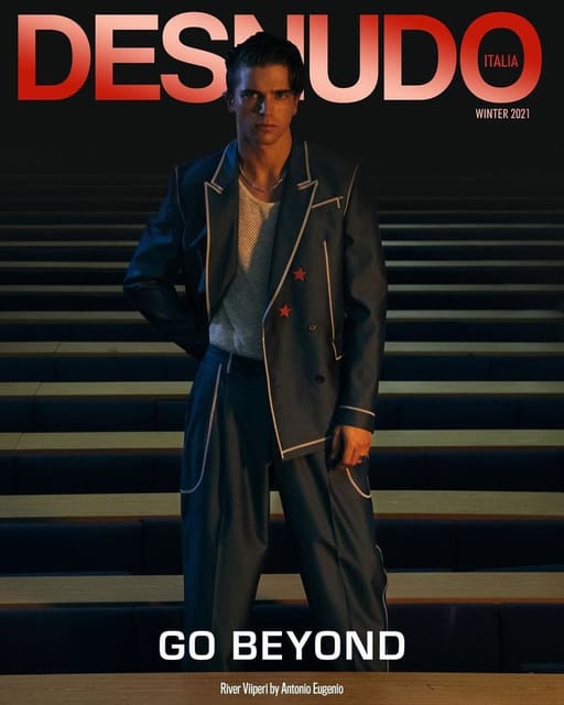 Desnudo Magazine Italia December 2020 Co... — Desnudo Magazine Italia