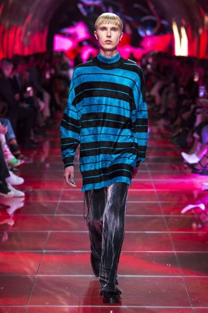 Balenciaga S/S 19 Show — Balenciaga