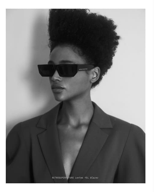 Aya Jones — M Revista de Milenio