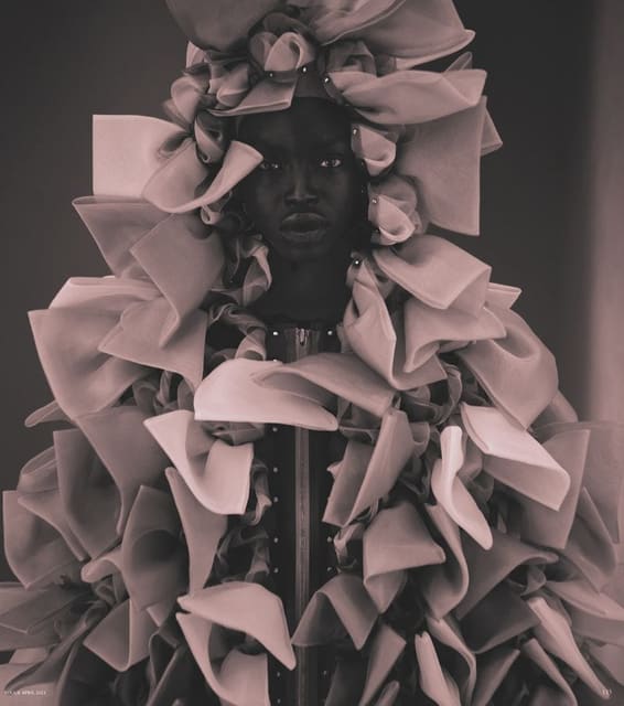 SHOWTIME — Vogue Germany