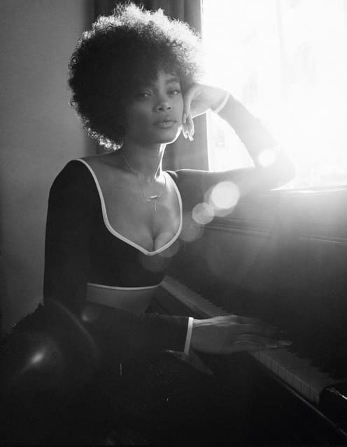 Rises Up: Andra Day — L'Officiel Italia
