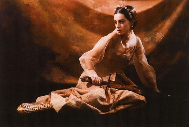 Joan of Art — Crash Magazine