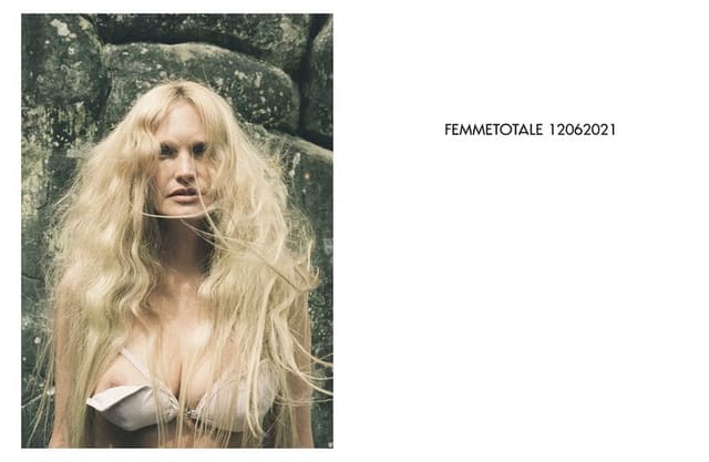 Femme Totale by Hilde van Mas — CAP 74024 Online
