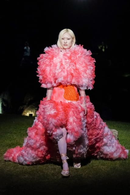 Tomo Koizumi Haute Couture Fall 2021 Show Tokyo — Tomo Koizumi