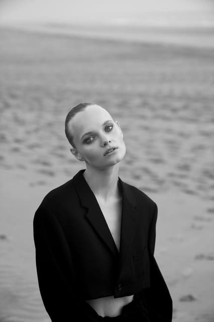 Photography Oliver Rudolph — Elle Ukraine