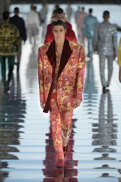 Dolce & Gabbana Alta Sartoria 2021 Show ... — Dolce & Gabbana
