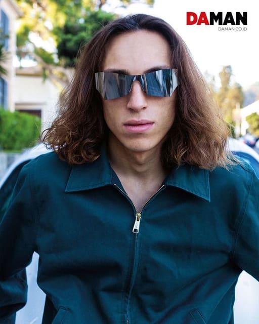 Street Savvy — DA MAN Magazine
