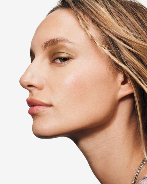 Monochrome Campaign 2021 — Glossier