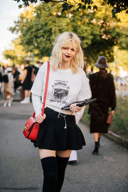 Emma Peet — 6