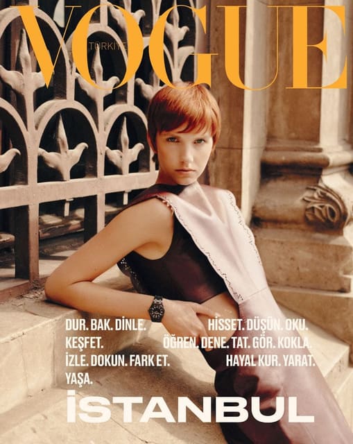 Vogue Turkey October 2021 Cover — Vogue Türkiye