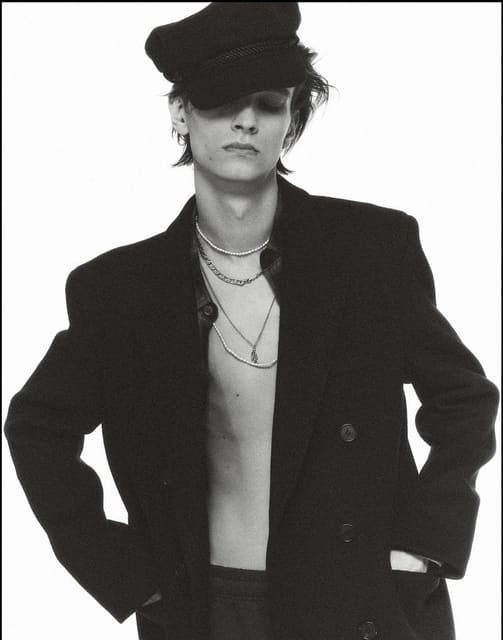 Photography Gyuwon Lee — L'Officiel Hommes Korea