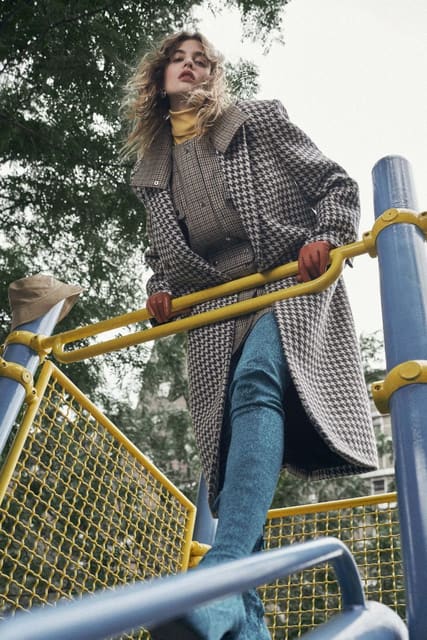 VERONIKA VILIM BY SALONI AGARWAL — Iris Covet Book