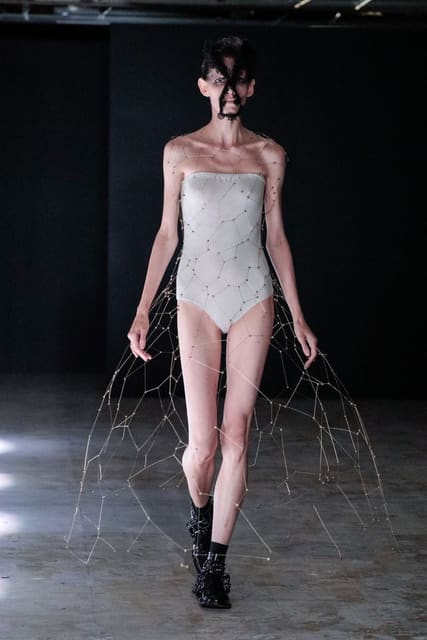 Noir Kei Ninomiya S/S 22 Show — Noir Kei Ninomiya