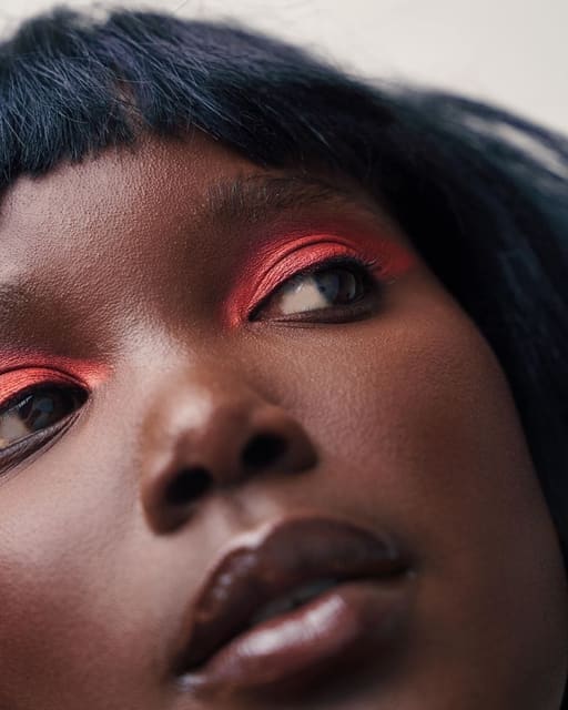 A Pop of Color — L'Officiel Baltic