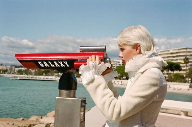 Bon Voyage — Elle Russia