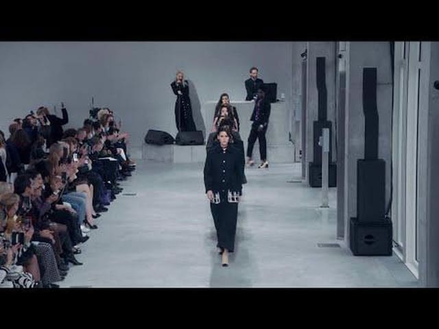 Moira Berntz — 4