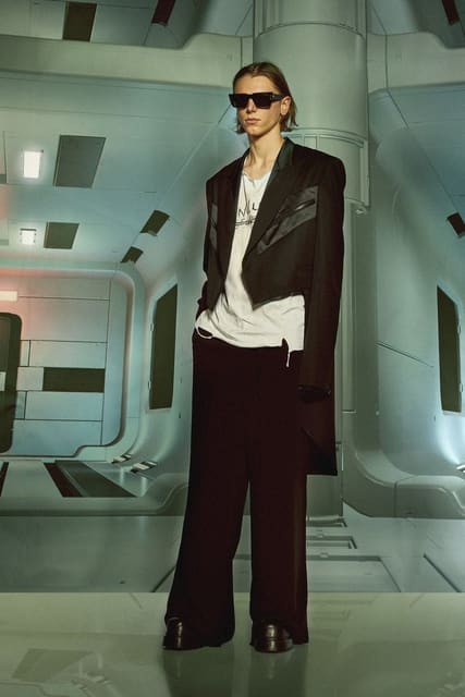 Balmain Pre-Fall 2022 Lookbook — Balmain