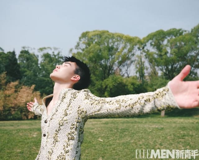 HOT SUMMER ENCOUNTER — Elle Men China