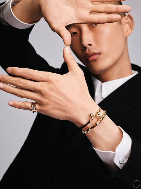 2022 LV Volt Upside Down: New Jewelry Ca... — Louis Vuitton