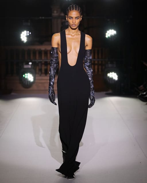 Mônot F/W 22 Show — Mônot