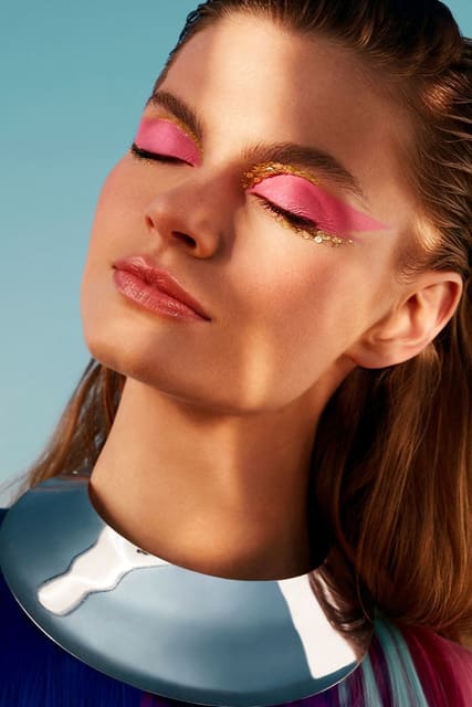 S/S 22 Festival Looks — Douglas Cosmetics