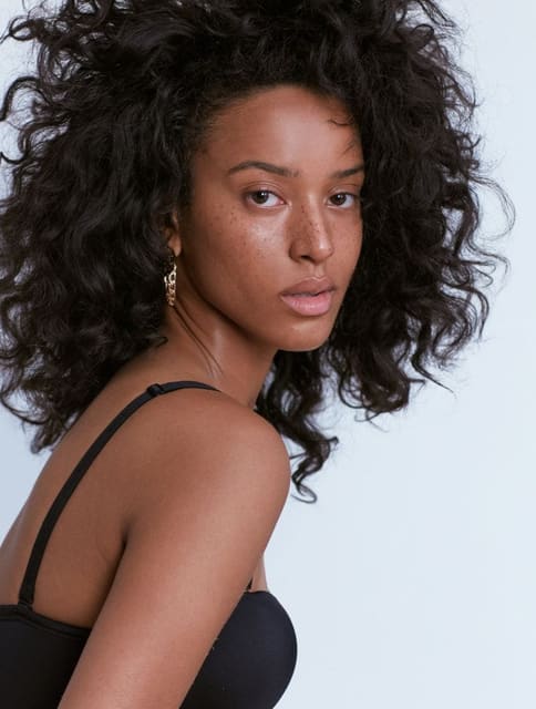 M Management 2022 Polaroids/Portraits Wo...