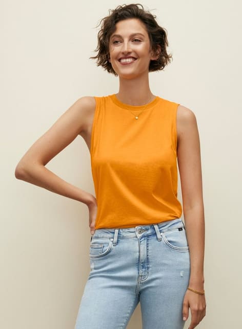 Contemporaine Campaign SS '22 — Simons Canada