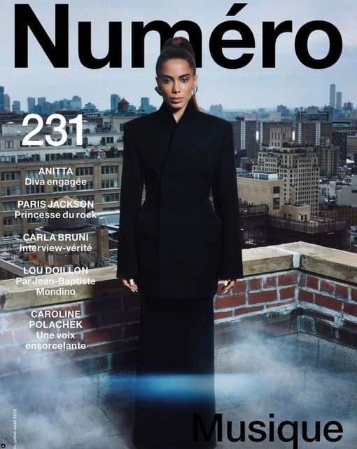 Numéro France #231 June/July 2022 Cover — Numéro France