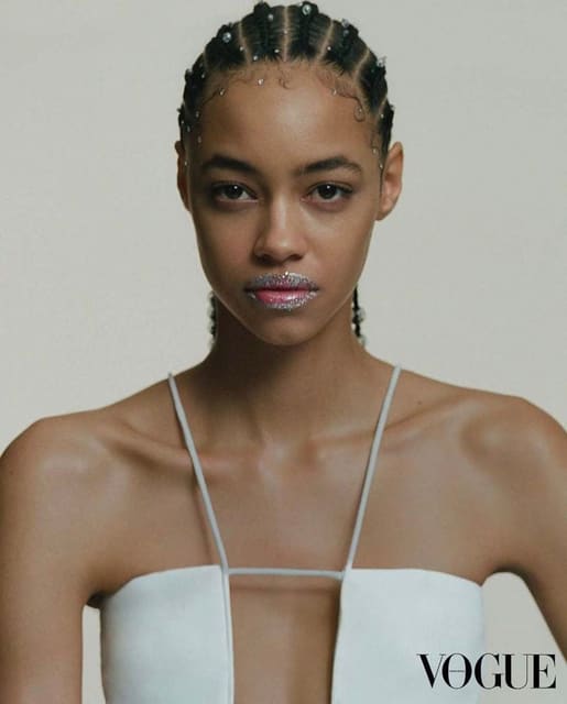 true colours — Vogue Hong Kong