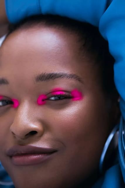 Fall Beauty Guide: Four Ways to Wear Bold, Colorful Eye Shadow — Teen Vogue online