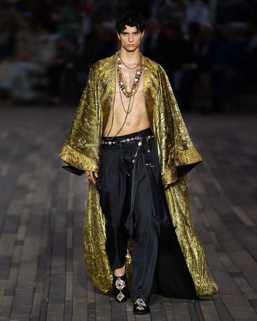 Dolce & Gabbana Alta Sartoria Fall 2022 ... — Dolce & Gabbana