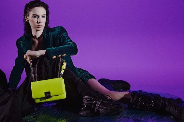 Balmain Paris Fall 2022 Accessories — Balmain