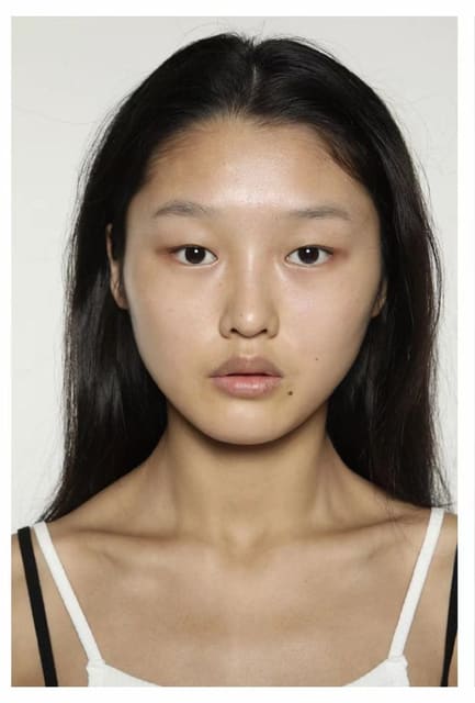 Shengjie Yang