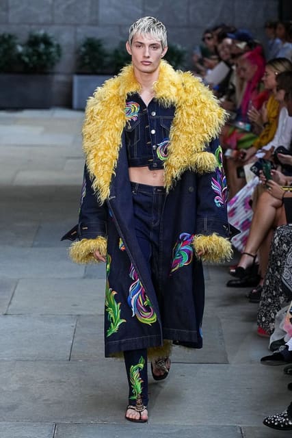 Area F/W 22 Show — Area