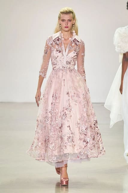 Badgley Mischka S/S 23 Show — Badgley Mischka