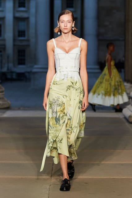 Erdem S/S 23 Show — Erdem